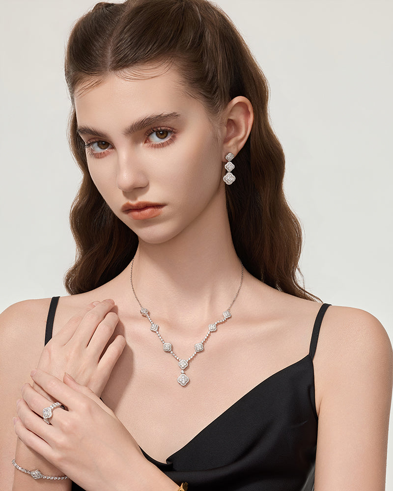 Éternelle Fleur Blanche Halskette - 8332300