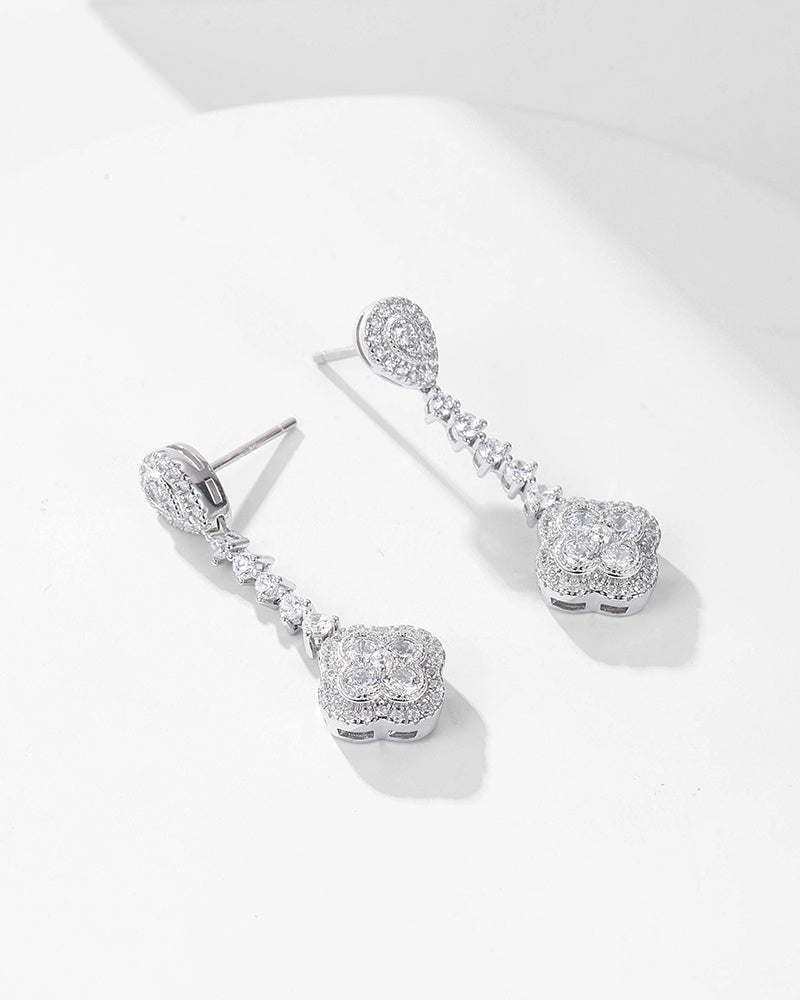 Éternelle Fleur Blanche Ohrring - 8342200