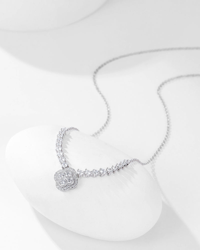 Éternelle Fleur Blanche Halskette - 8332100