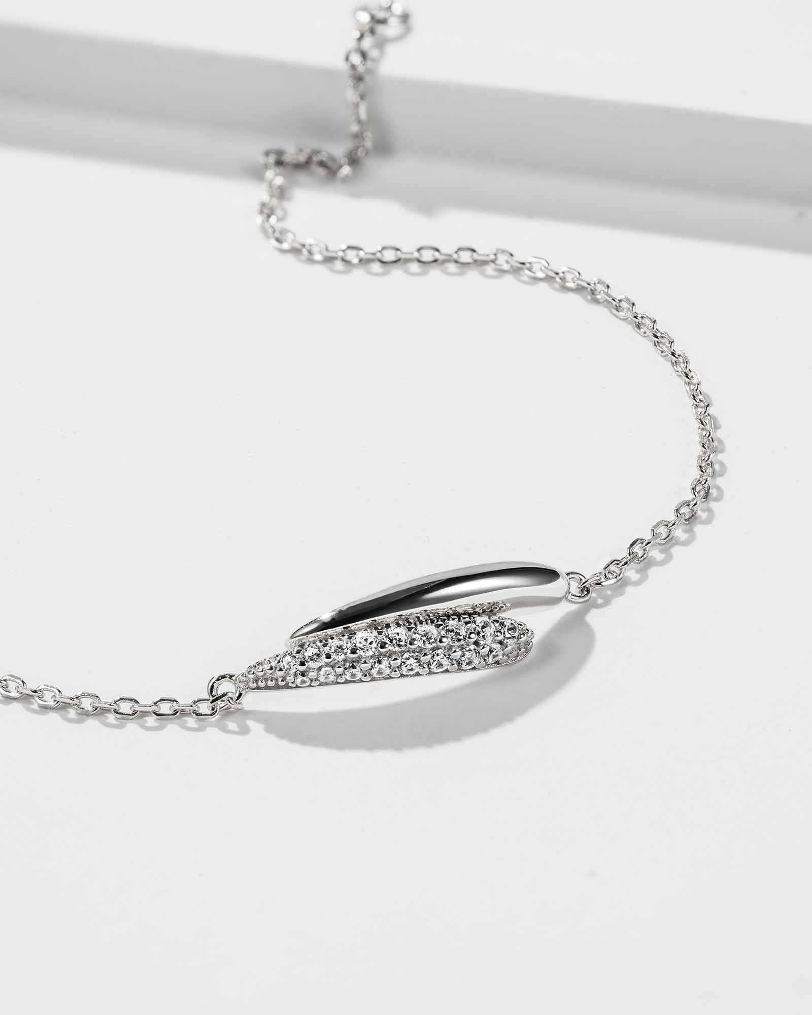 Narukvica s izduženim kapima - 8222200