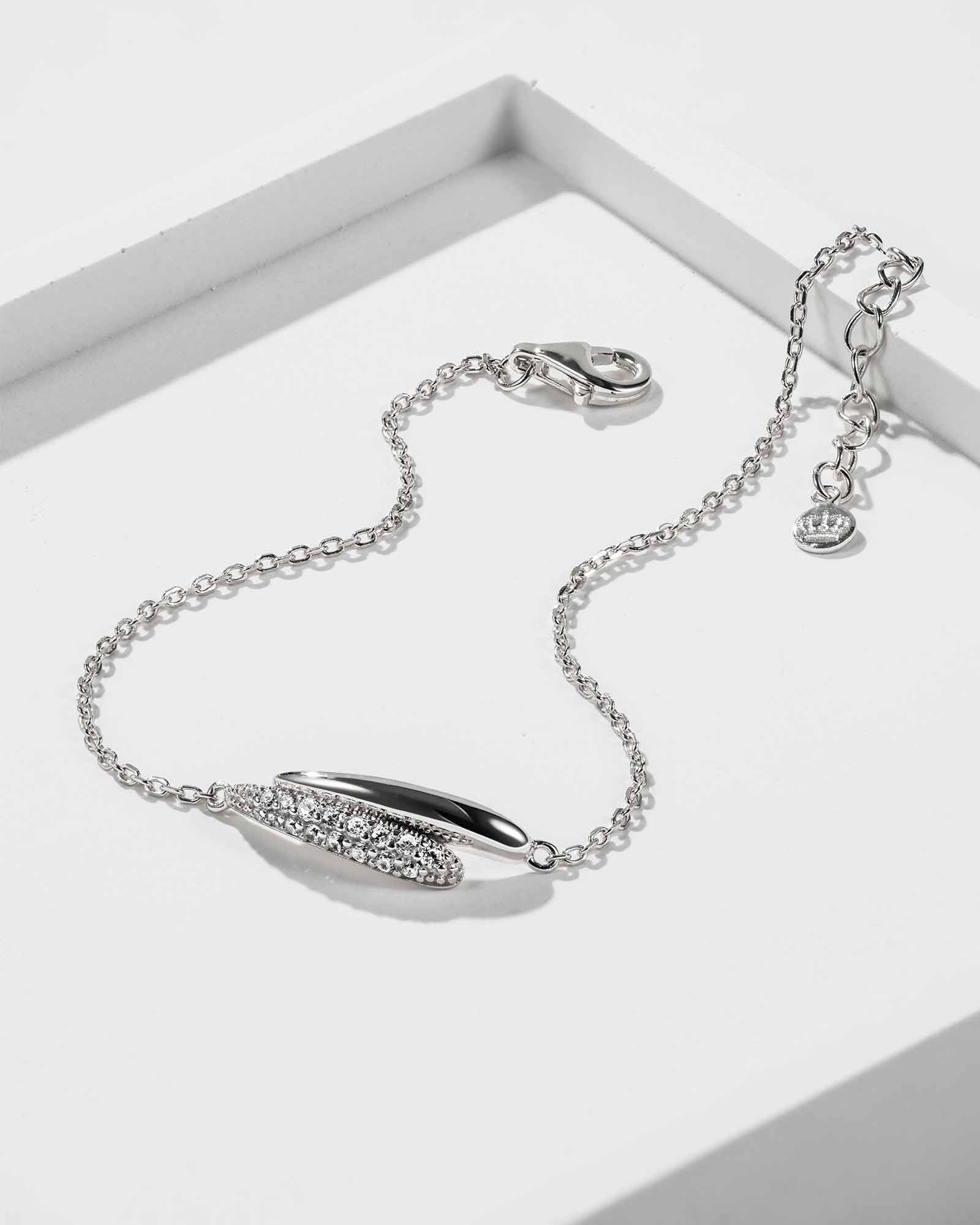 Narukvica s izduženim kapima - 8222200