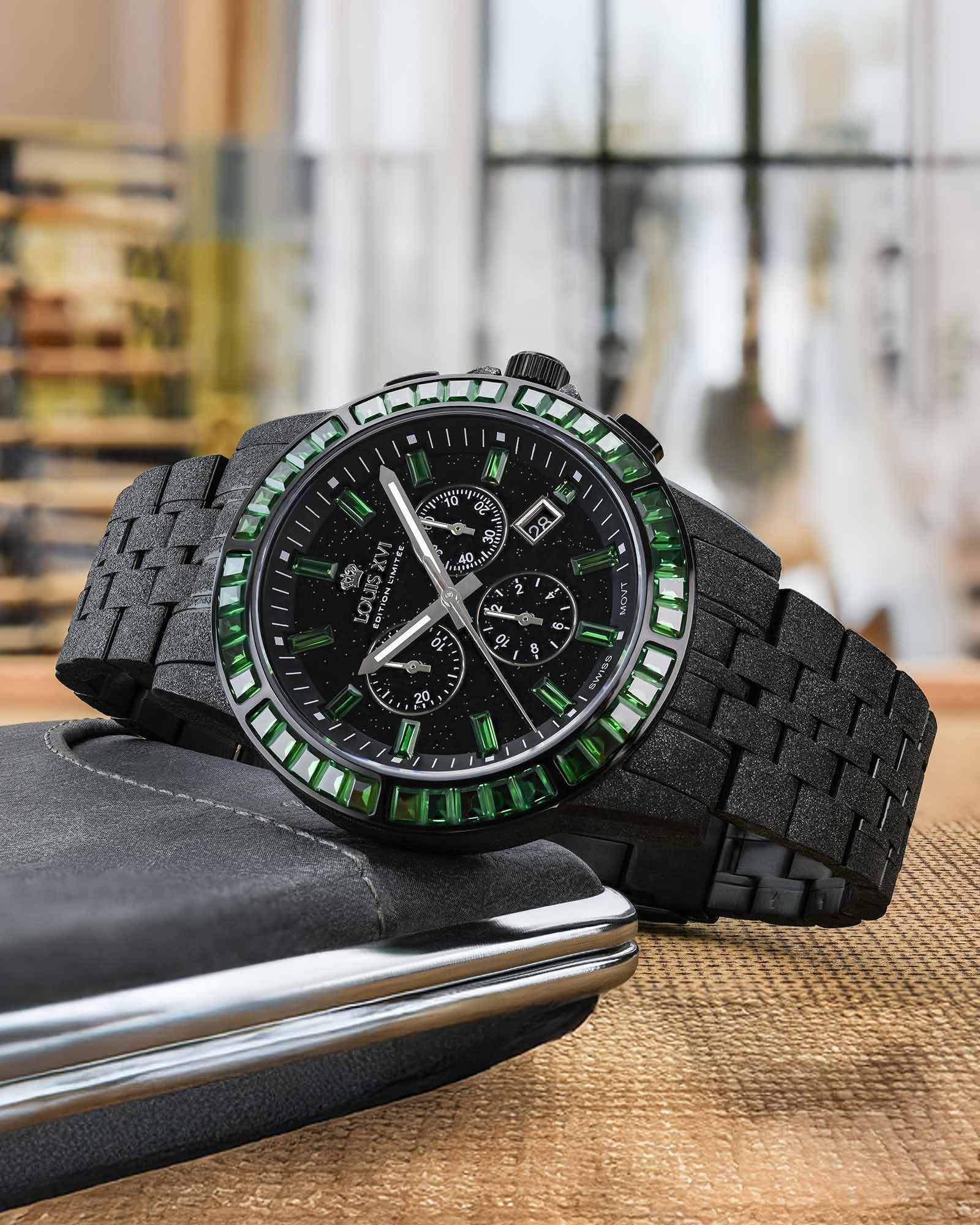 Majesté Frosted Iced Out 1182 Emerald Green - 43mm-LOUIS XVI