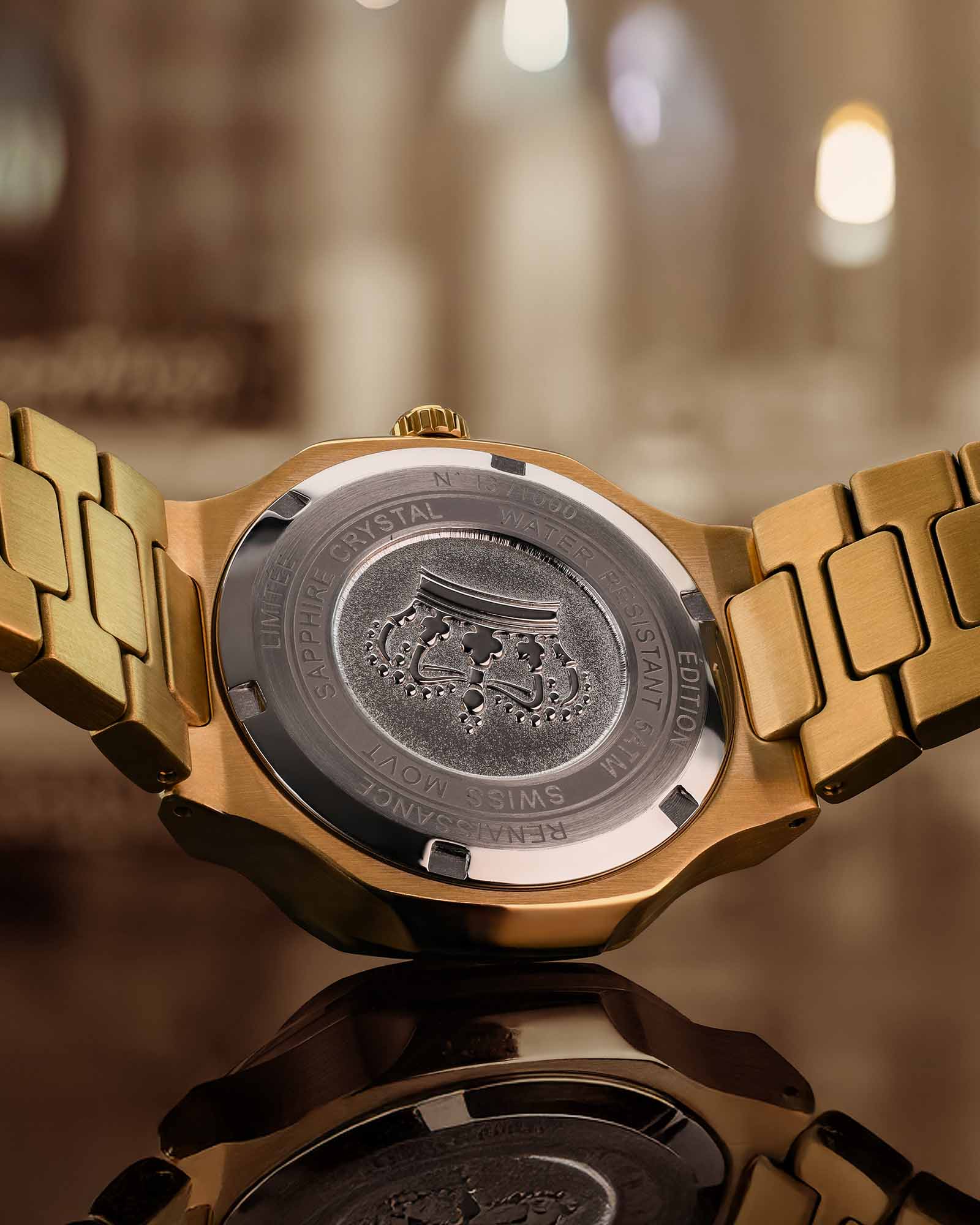 Renaissance Femme 6102 - 35mm