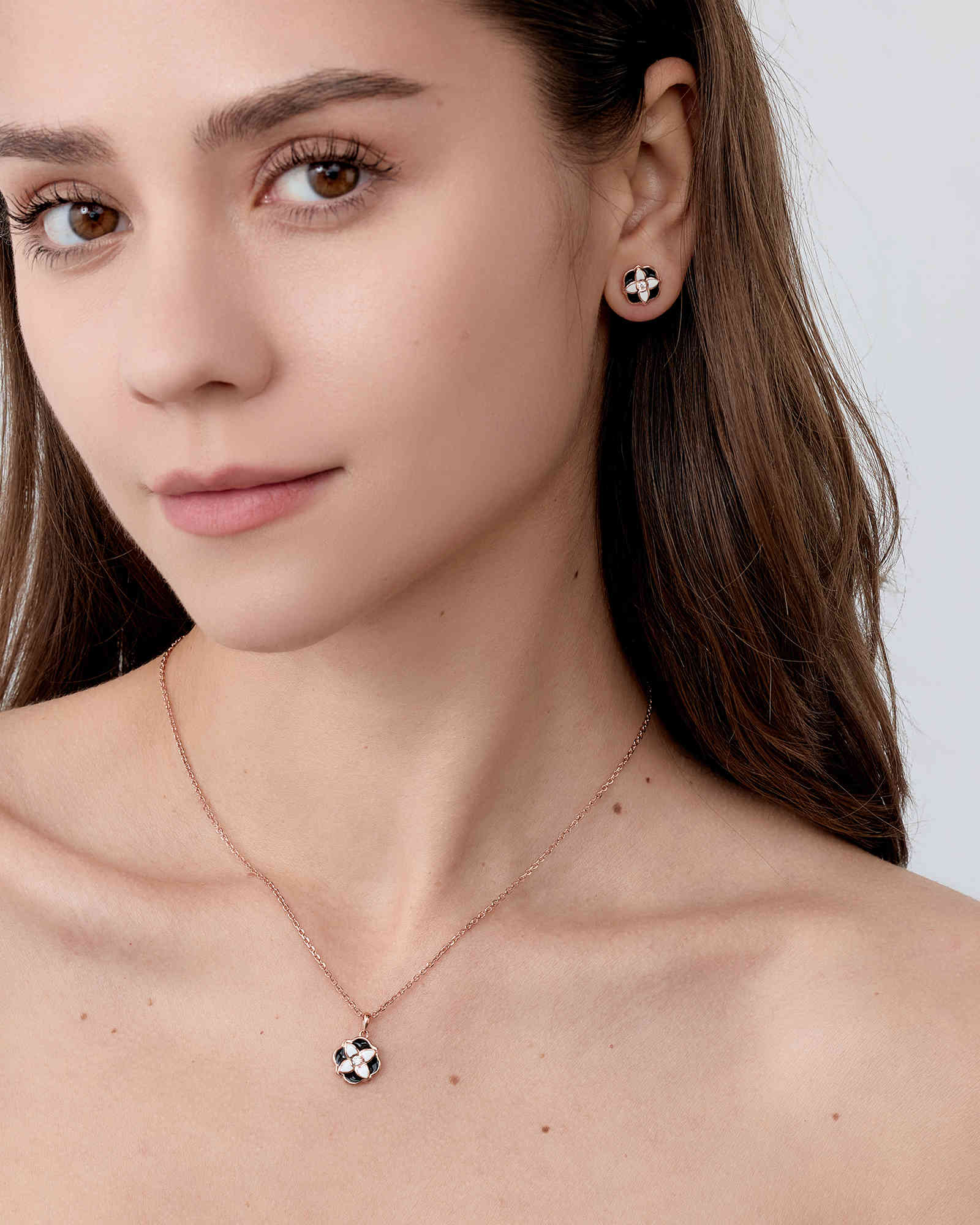 Fleur d’Émail Ohrring - 8341100