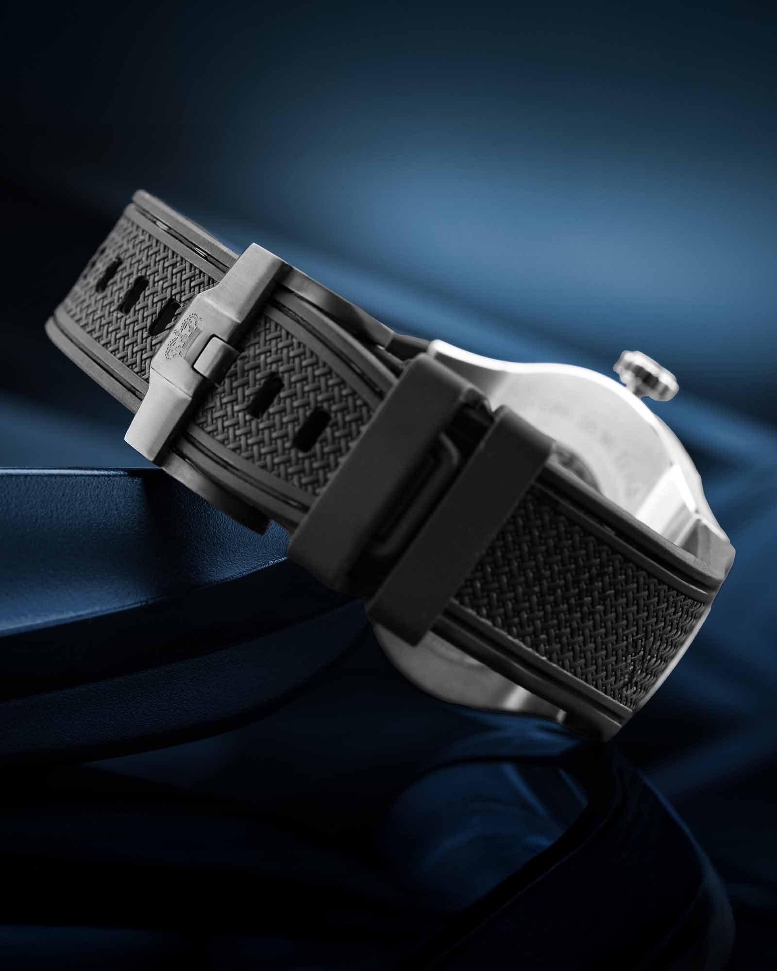 La Lumière Glass Automatic Ref. 3821 – Milky White