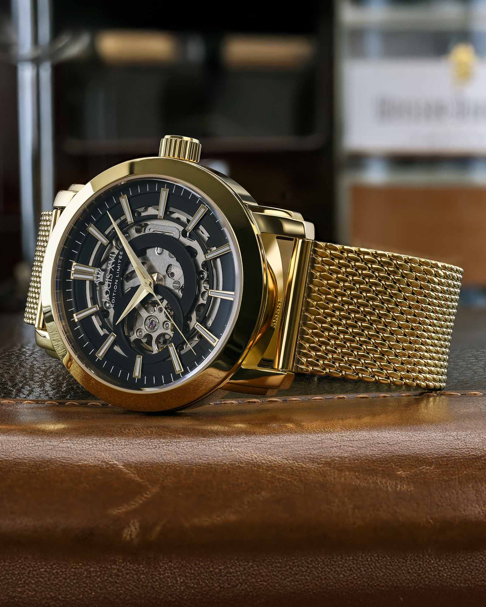 Orologio Automatico Uomo LOUIS XVI Versailles 2.0 - 43,5 Mm, Cassa Acciaio 316L, Quadrante Scheletrato Nero E Cinturino Oro - Impermeabile 5 ATM